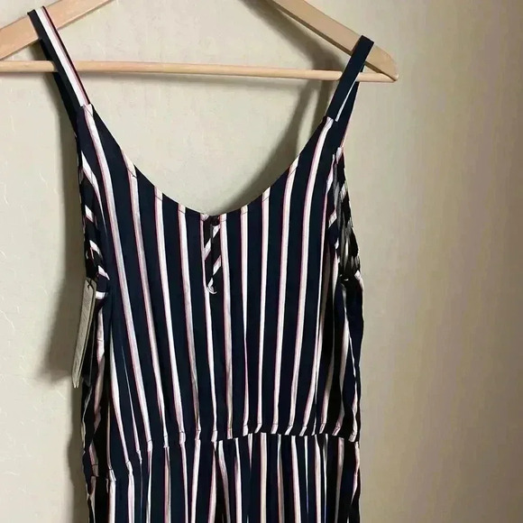 Vero Moda Striped Sleeveless Jumpsuit Size Large - Picture 7 of 14
